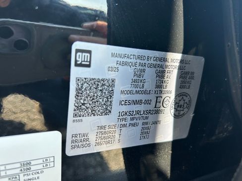 Used 2025 GMC Yukon XL Denali w/ Sun & Power Step Package image 29