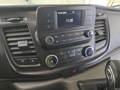 Used 2022 Ford Transit 350 DRW RWD image 18
