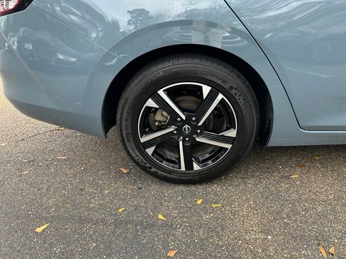 Used 2024 Nissan Sentra SV image 5