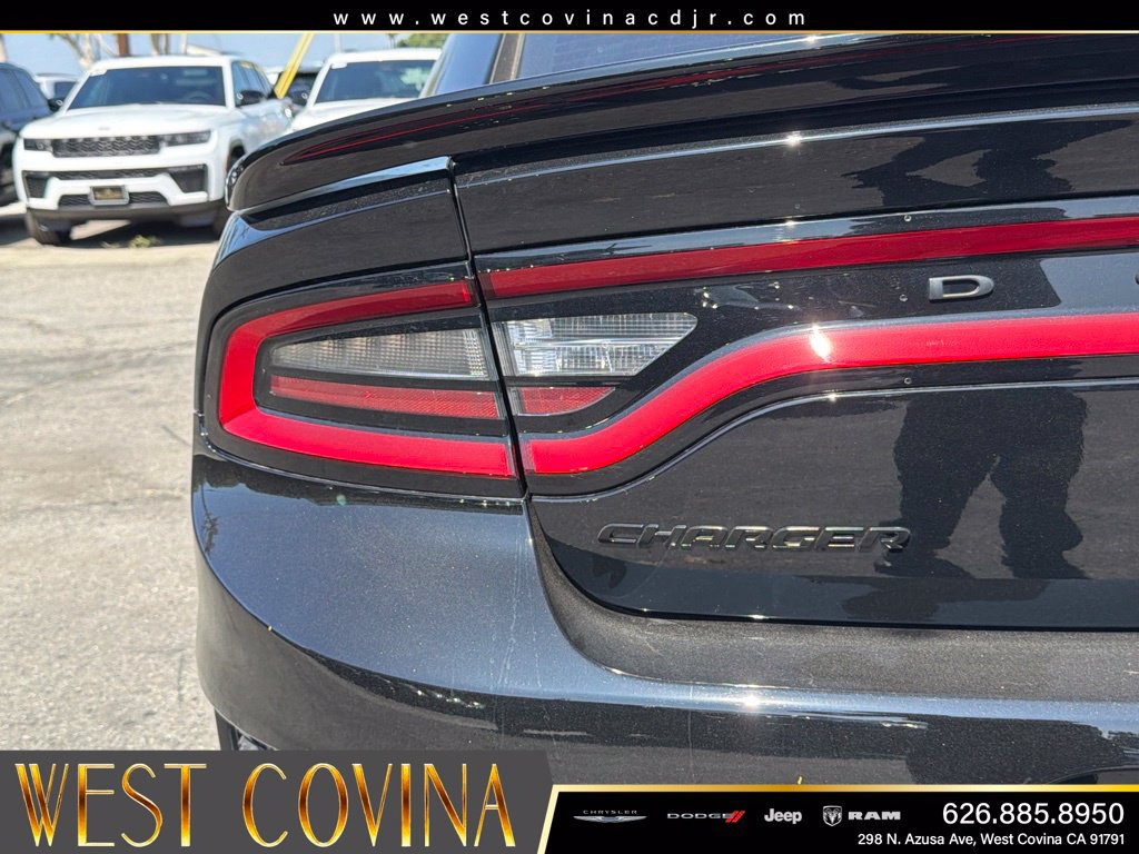 Used 2022 Dodge Charger SRT Hellcat w/ Harman/Kardon Audio Group RWD image 30