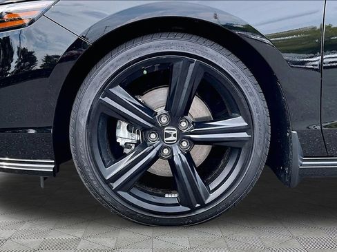 Used 2025 Honda Accord Sport image 24