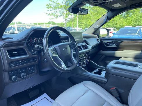 Used 2021 Chevrolet Tahoe Z71 w/ Z71 Signature Package AWD/4WD image 10