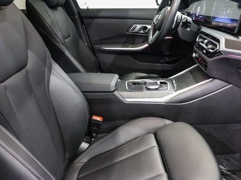 Used 2023 BMW 330i Sedan w/ M Sport Package RWD image 17
