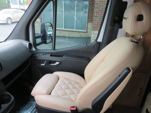 Used 2019 Mercedes-Benz Sprinter 170 image 20