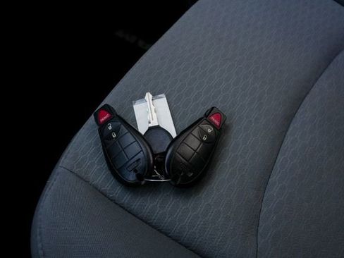 Used 2013 RAM 1500 Express image 41