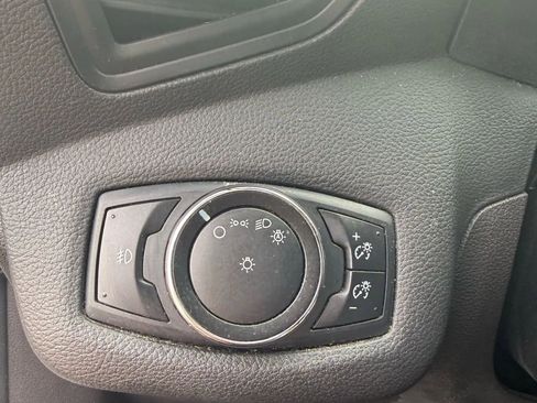 Used 2014 Ford Escape SE image 21