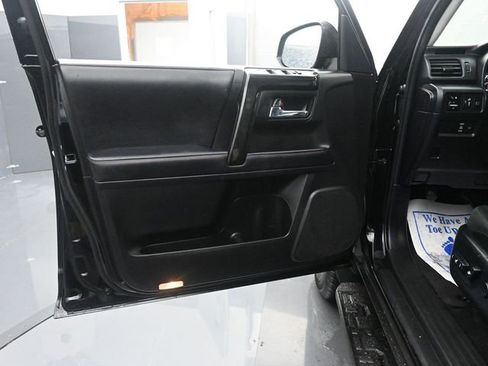 Used 2024 Toyota 4Runner TRD Off-Road image 10