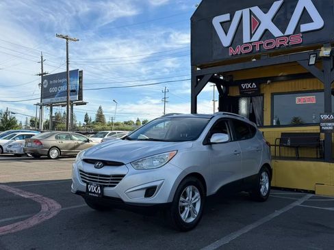 Used 2010 Hyundai Tucson GLS w/ Popular Equipment Pkg 2 FWD image 1