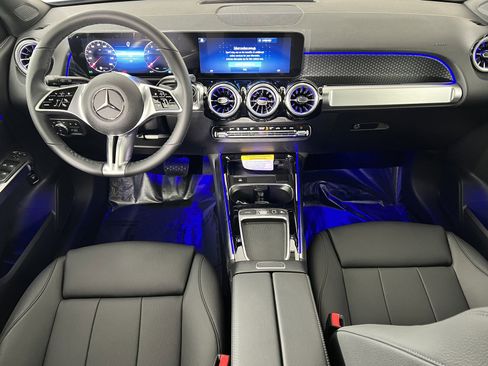 New 2025 Mercedes-Benz GLB 250 image 22