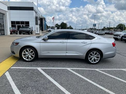 Used 2018 Chevrolet Impala Premier FWD image 4