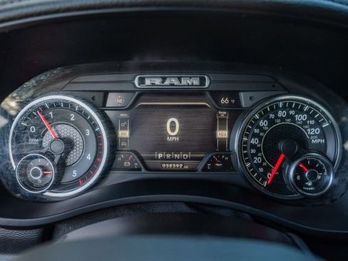 Used 2020 RAM 2500 Laramie w/ Night Edition image 25