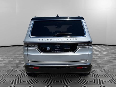 Used 2023 Jeep Grand Wagoneer Series II AWD/4WD image 4