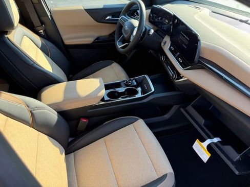 New 2026 Chevrolet Equinox ACTIV FWD image 34