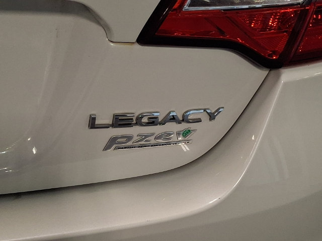 Used 2017 Subaru Legacy 2.5i Sport AWD/4WD image 31