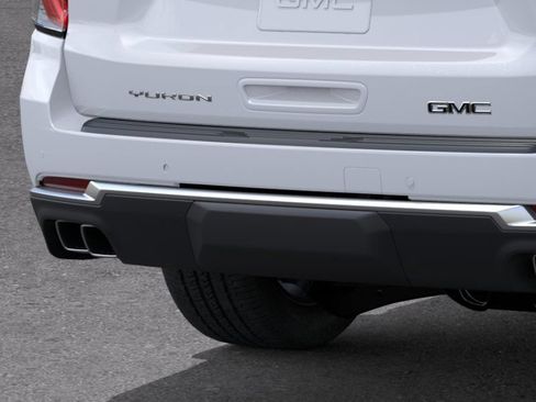New 2026 GMC Yukon XL Denali w/ Denali Reserve Package AWD/4WD image 14