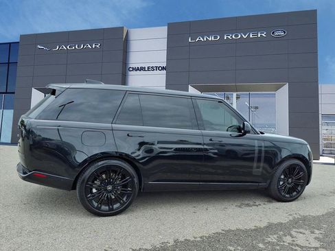 Used 2024 Land Rover Range Rover Long Wheelbase SE AWD/4WD image 6