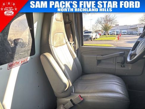 Used 2023 GMC Savana 2500 Extended w/ Driver Convenience Package image 16