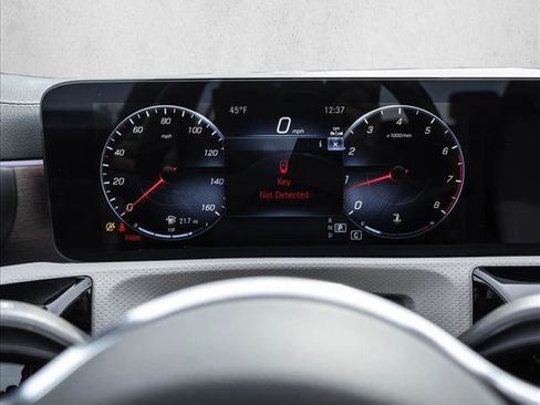 Used 2023 Mercedes-Benz CLA 250 4MATIC image 16