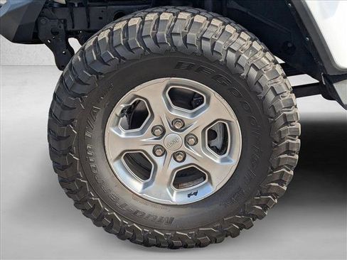 Used 2018 Jeep Wrangler Unlimited Sport image 10