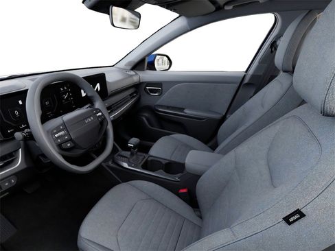 New 2025 Kia K4 EX image 17