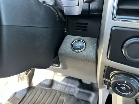 Used 2020 Ford F150 Lariat AWD/4WD image 17