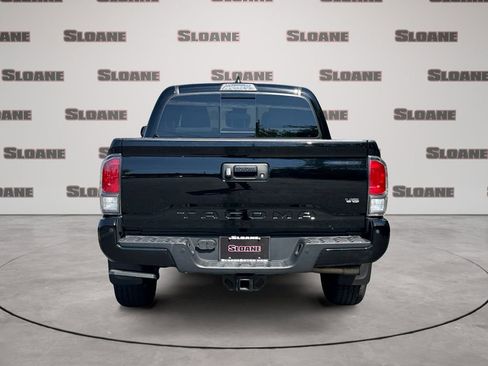 Used 2023 Toyota Tacoma TRD Sport w/ Technology Package AWD/4WD image 4