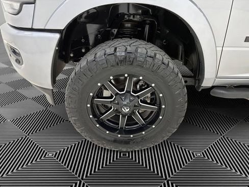 Used 2022 RAM 2500 Laramie w/ Night Edition AWD/4WD image 9