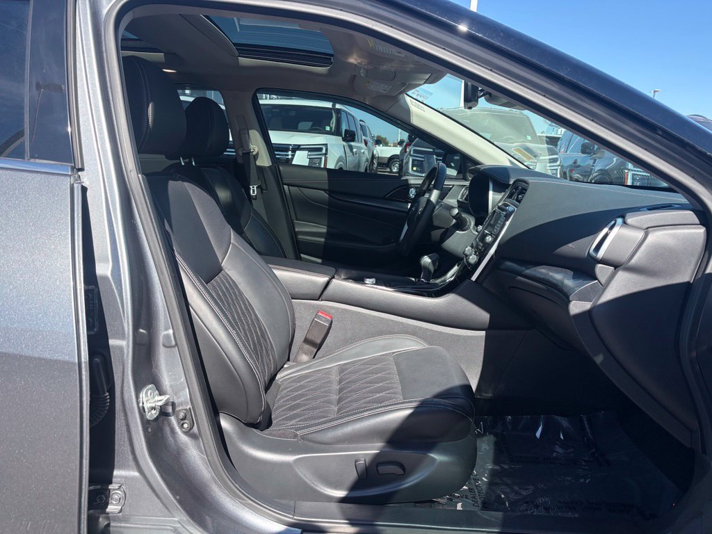 Used 2023 Nissan Maxima Platinum w/ Sport Mat Group FWD image 20
