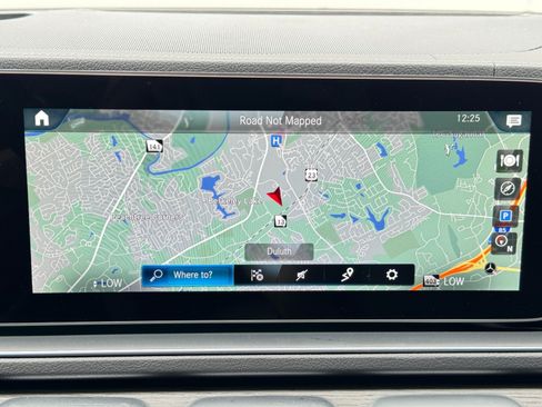 Used 2023 Mercedes-Benz GLS 450 4MATIC image 26