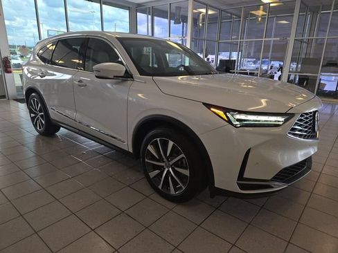 Certified 2025 Acura MDX FWD w/ Technology Package image 2