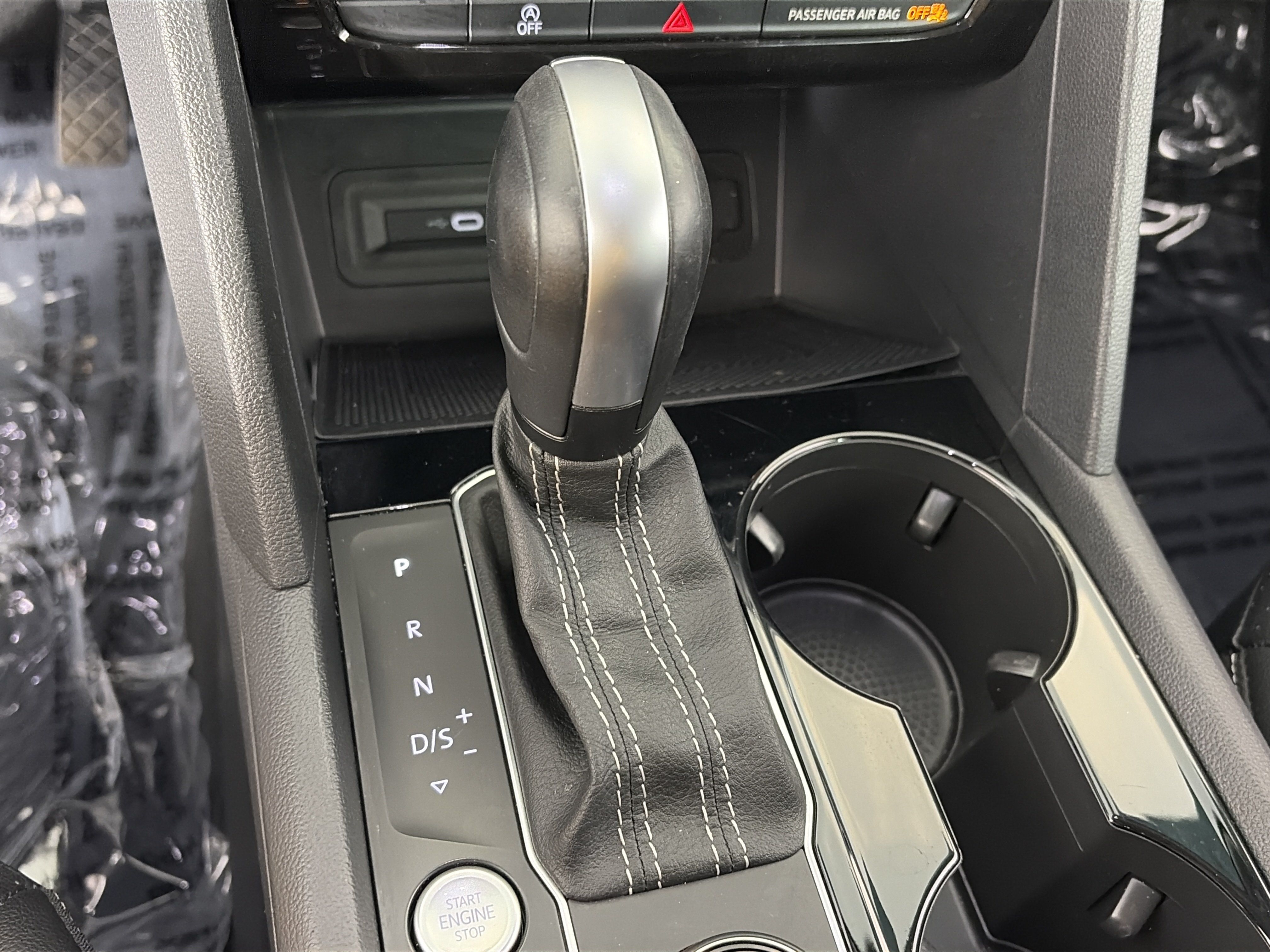 Used 2023 Volkswagen Atlas SE AWD/4WD image 27