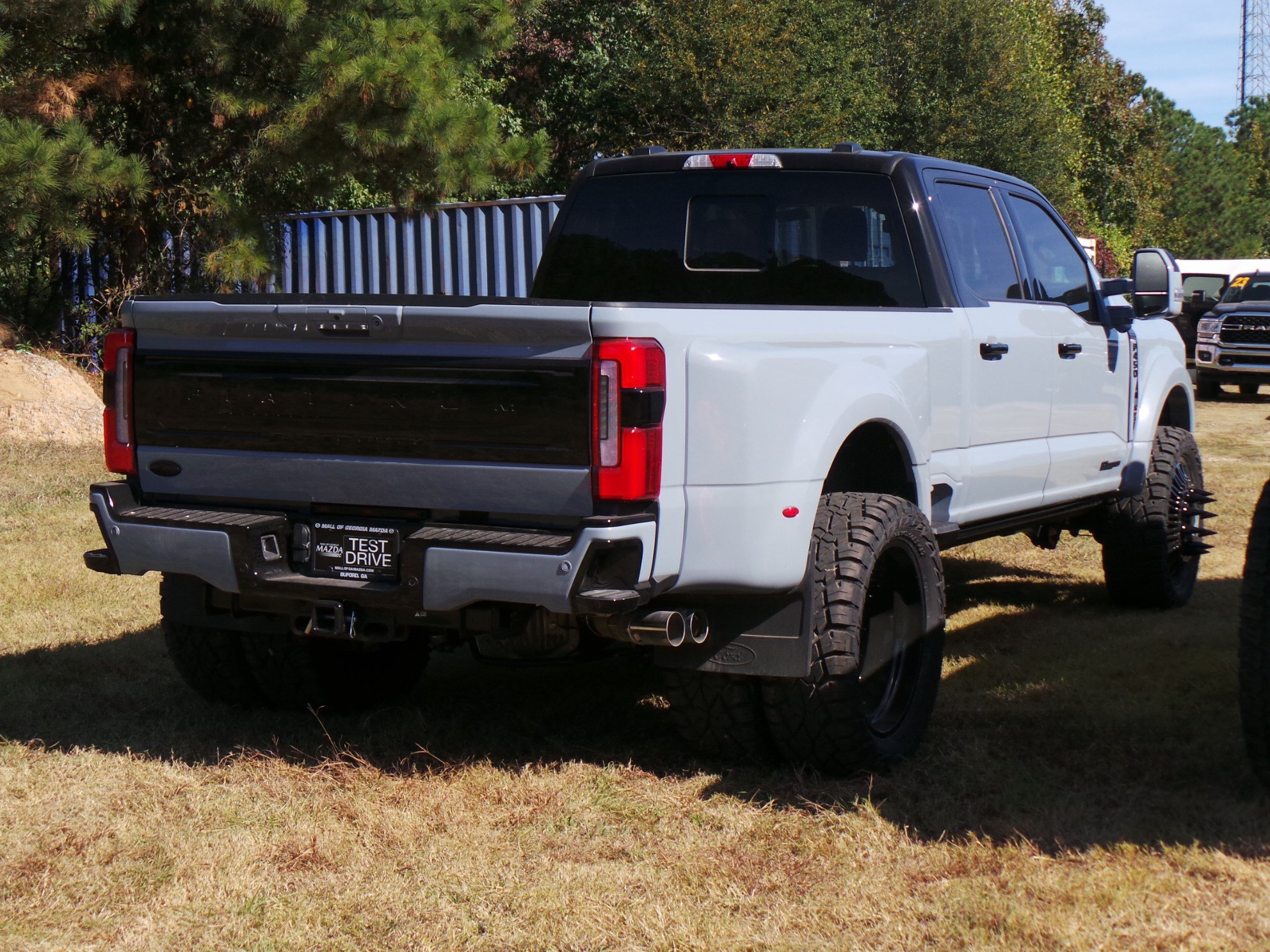 Used 2026 Ford F450 Platinum w/ Platinum Plus Package AWD/4WD image 3