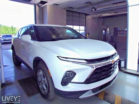 Used 2023 Chevrolet Blazer LT AWD/4WD image 1