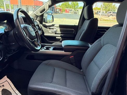 Used 2020 RAM 1500 Big Horn AWD/4WD image 36