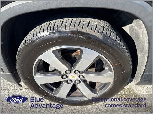 Used 2019 Chevrolet Traverse LT w/ LT Premium Package image 12