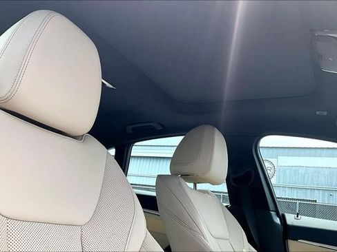 Used 2023 BMW i4 eDrive35 RWD image 17