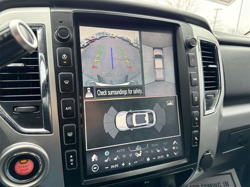 Used 2017 Nissan Titan PRO-4X image 15