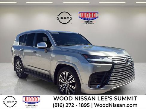 Used 2024 Lexus LX 600 4WD w/ Luxury Package image 1