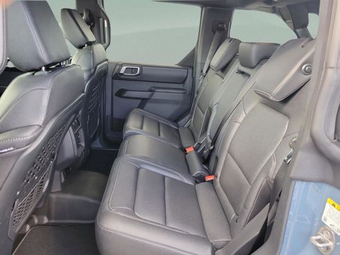 New 2025 Ford Bronco Badlands w/ Sasquatch Package image 24