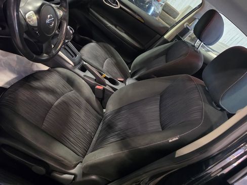 Used 2019 Nissan Sentra SV FWD image 7