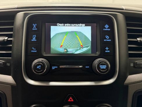 Used 2018 RAM 2500 Tradesman w/ Chrome Appearance Group AWD/4WD image 16