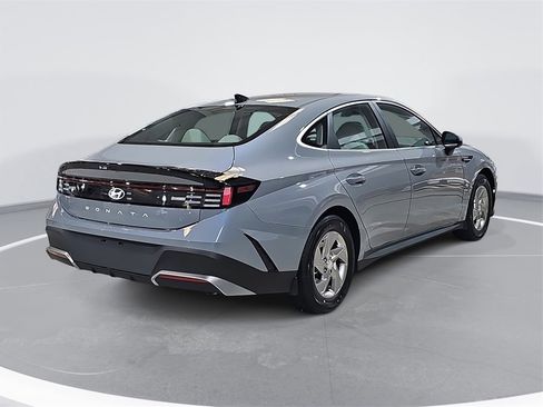 New 2026 Hyundai Sonata SE image 5