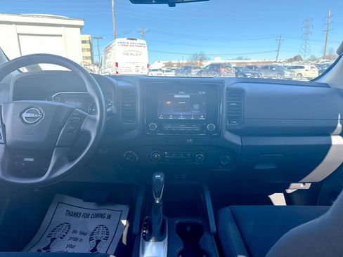 Used 2022 Nissan Frontier S image 20
