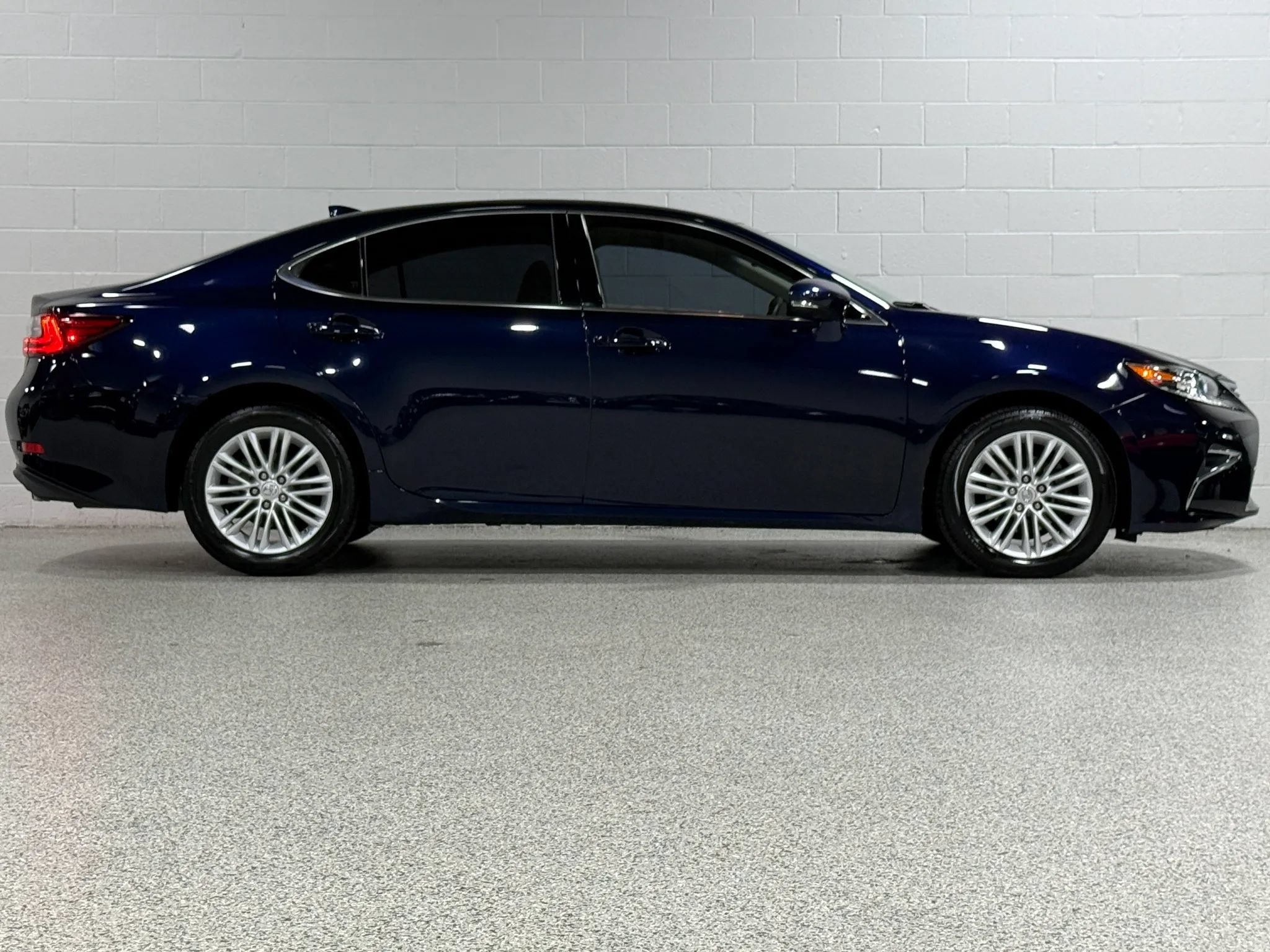 Used 2016 Lexus ES 350 FWD image 5