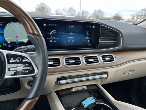 Certified 2022 Mercedes-Benz GLS 450 4MATIC image 32