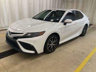 Used 2023 Toyota Camry SE video 2