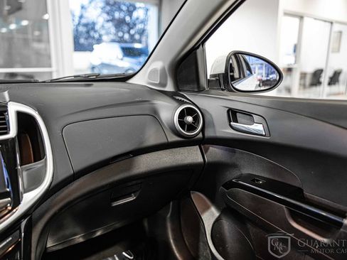 Used 2017 Chevrolet Sonic LT w/ Convenience Package image 34