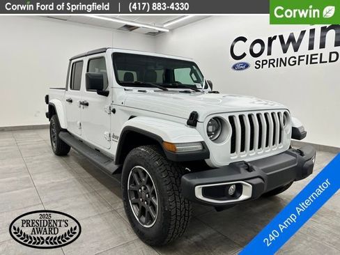 Used 2023 Jeep Gladiator Overland w/ LED Lighting Group AWD/4WD image 7