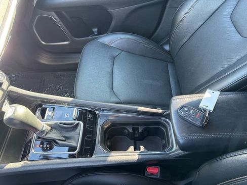 Used 2023 Jeep Compass Latitude AWD/4WD image 25