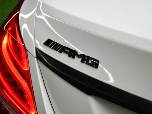 Used 2015 Mercedes-Benz C 63 AMG S image 12